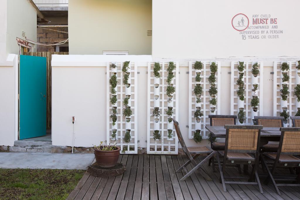 Chartfield Guesthouse Kalk Bay Exterior photo